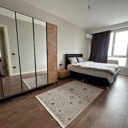 33 Floor Cozy With Balcony Gym Pool شقة اسطنبول