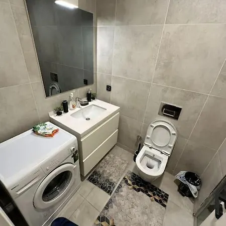 شقة 33 Floor Cozy With Balcony Gym Pool اسطنبول
